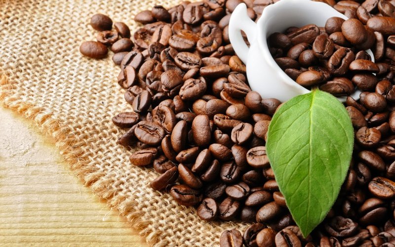 Ăn hạt cà phê có an toàn không?