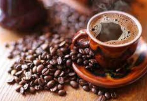 Đặc điểm của cà phê, một trong những thức uống phổ biến nhất thế giới